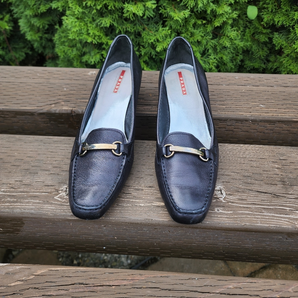 Prada Black Leather Kitten Heels Size 38 US 8 Premium quality made in Italy 🇮🇹